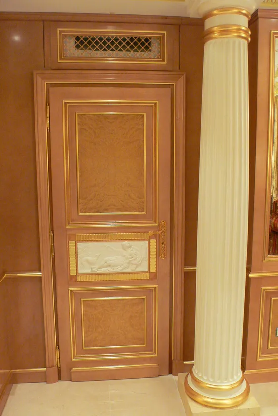 Porte e boiserie — vista 2