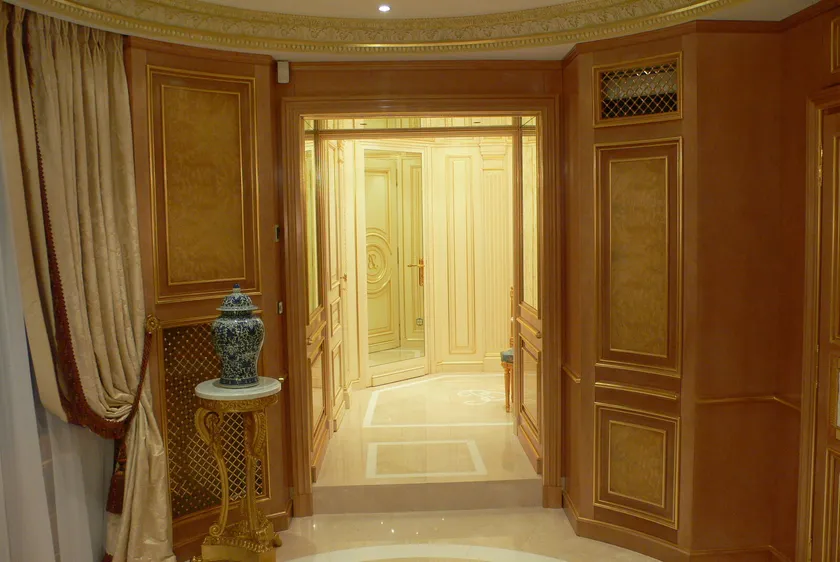 Porte e boiserie — vista 1